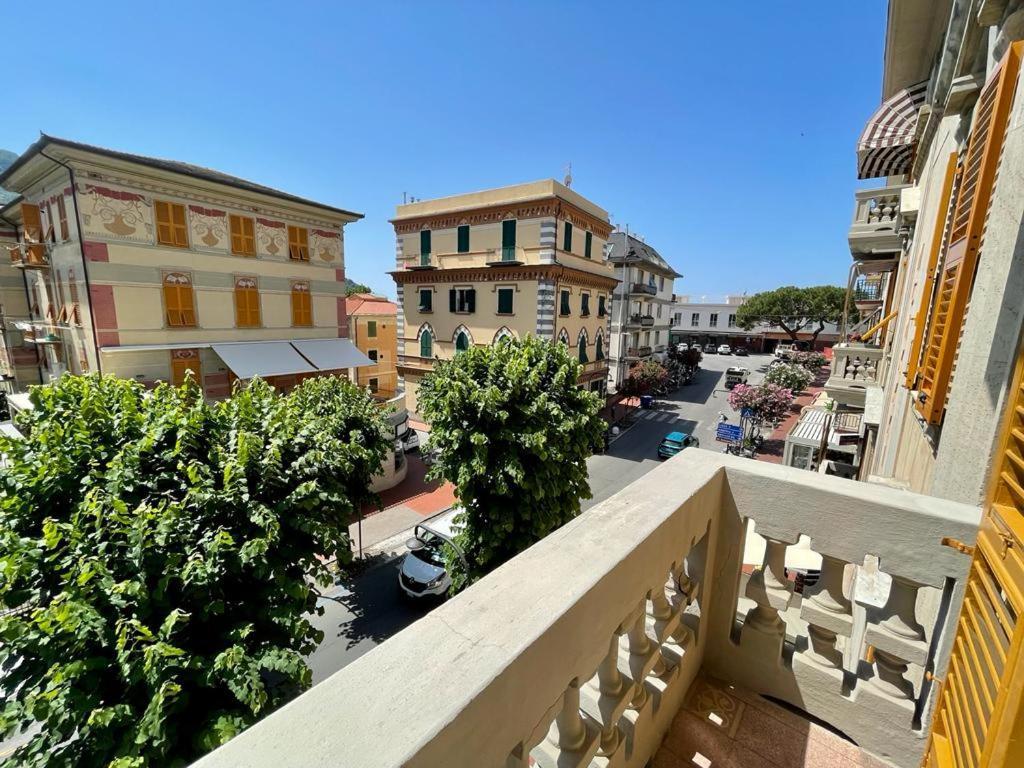 Big Wave Apartment - Levanto, 5 Terre Exterior photo